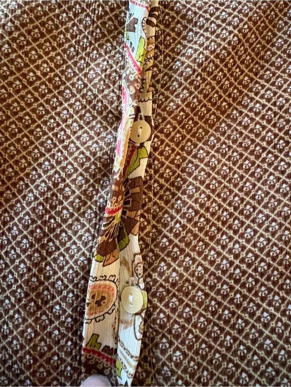 Liz Claiborne Brown Paisley Tunic with Coral and Cream Accents - Picture 5 of 10